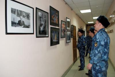 Сотрудники рязанского УФСИН знакомятся с творчеством Андрея Павлушина